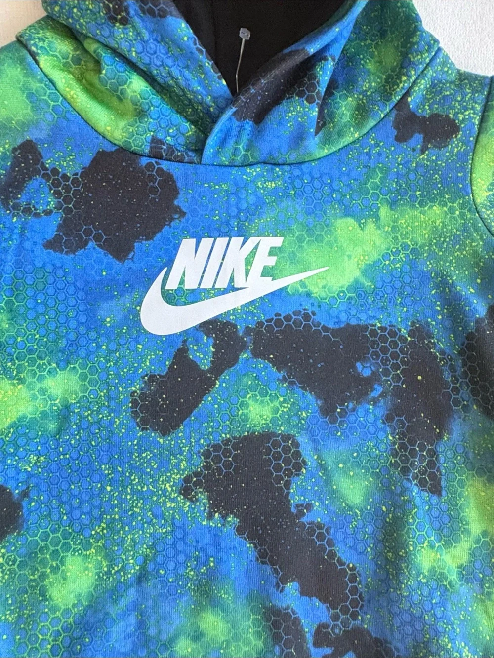 Nike Boys' Futura Reflective Graphic Fleece Hoodie in Black/Laser Blue 2/3
